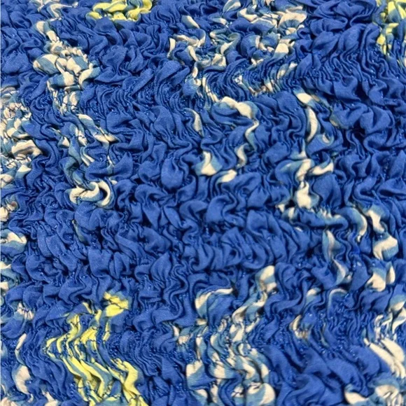 ASTR Blue Yellow Lemon Smocked Floral Crop Tank Large | New with Tags - Picture 3 of 11